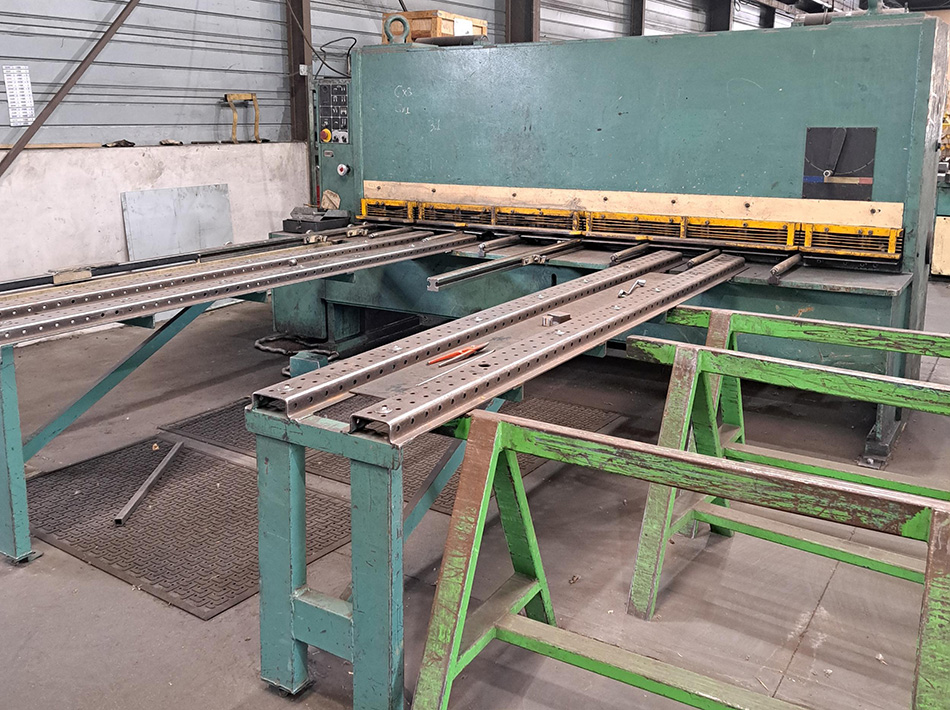 Cisaille guillotine hydraulique PROMECAM GHE